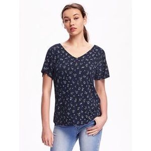 Floral navy top